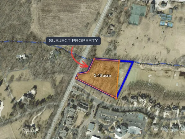 1 Royal Fox Dr, Wayne, IL 60184