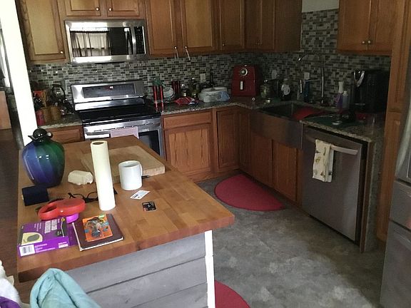 4th image of 228 Gowen Dr