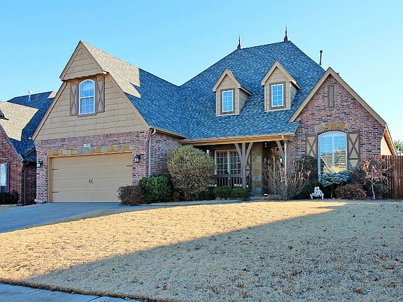 3 CAR TANDEM GARAGE!!
