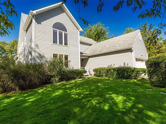 5th image of 2155 Long Creek Dr