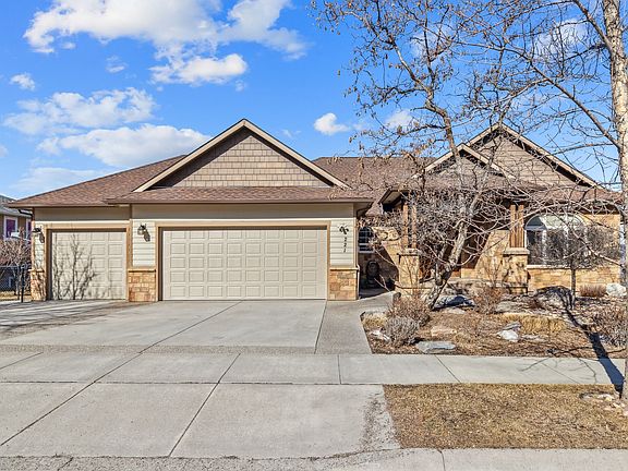 2nd image of 221 Mansion Heights Dr