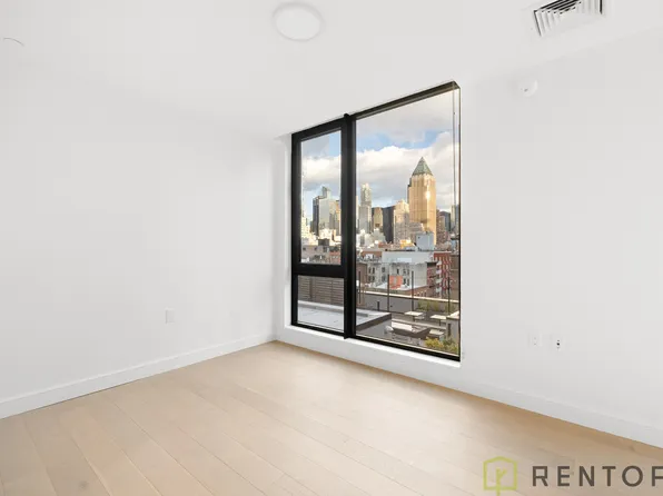 554 West 46th Street image 6 of 25