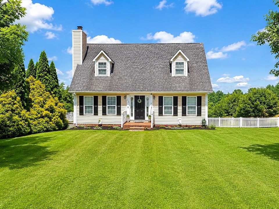 1st image of 108 Deerfield Cir