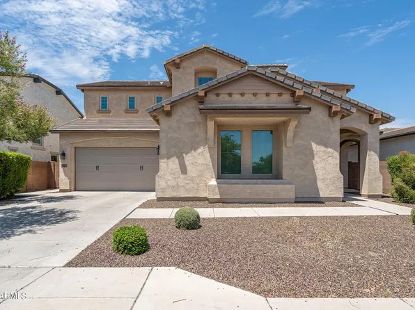 2962 E WYATT Way, Gilbert, AZ 85297