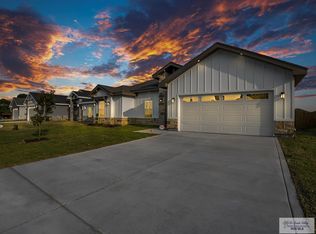 107 Brooks Cir N, La Feria, TX 78559