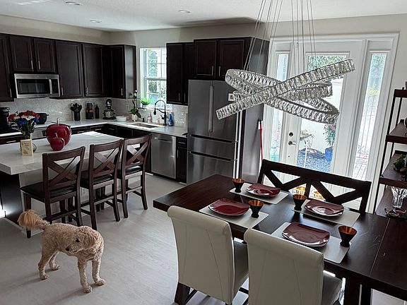 3rd image of 3130 Waterside Cir