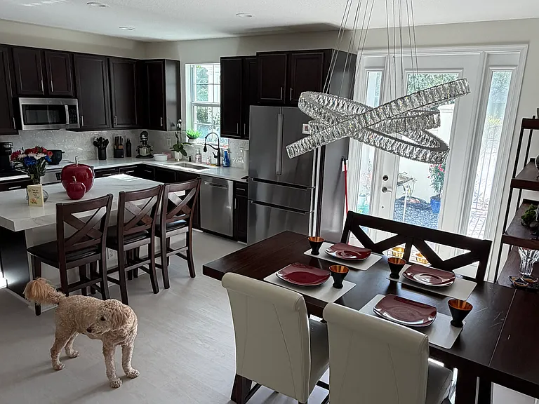 Waterside Cir — Photo 4