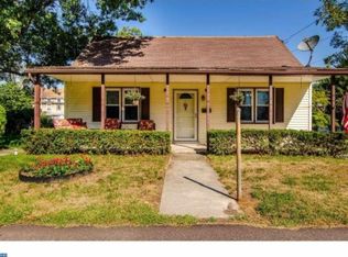 547 Broad St, Spring City, PA 19475