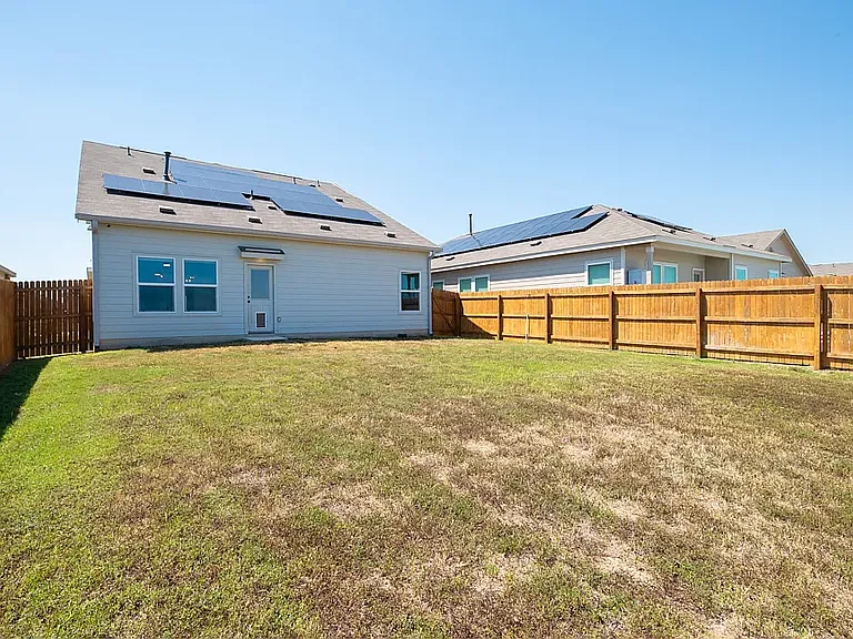 9051 Navarro Vis — Photo 26