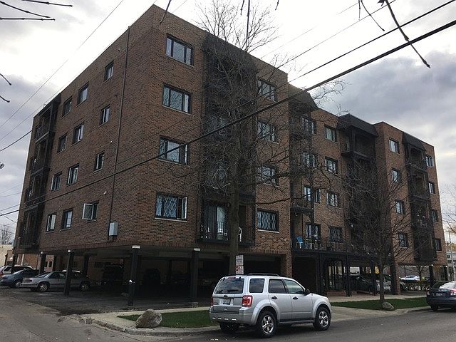 1st image of 1601 N 76th Ct
