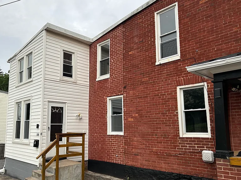 186 W Main St #C — Photo 27