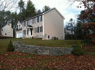 15 Ledge Wood Ln, Pascoag, RI 02859