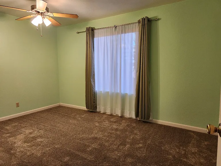 2060 Mesquite Ln #F104 — Photo 10