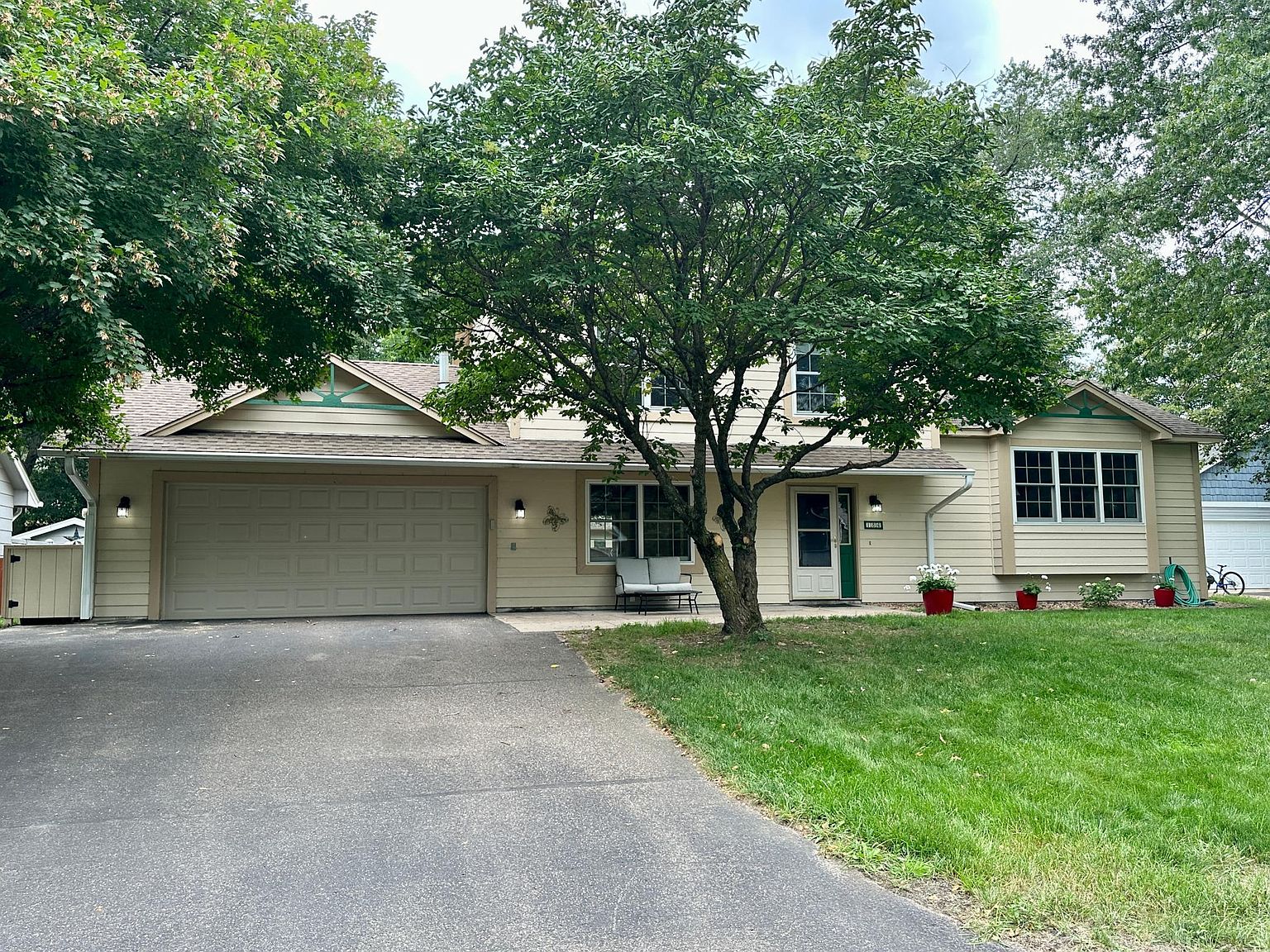 186 Gladstone Cir, Lino Lakes, MN 55014 | Zillow