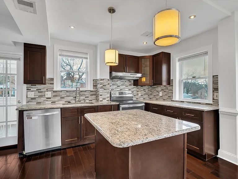 1002 Chillum Rd — Photo 27