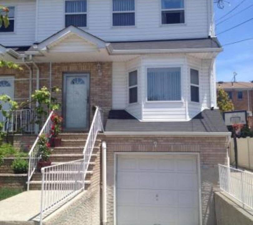 1st image of 27 Piave Ave