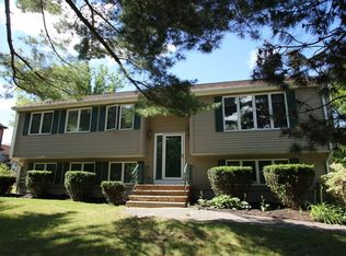 35 Pace Rd, Saugus, MA 01906