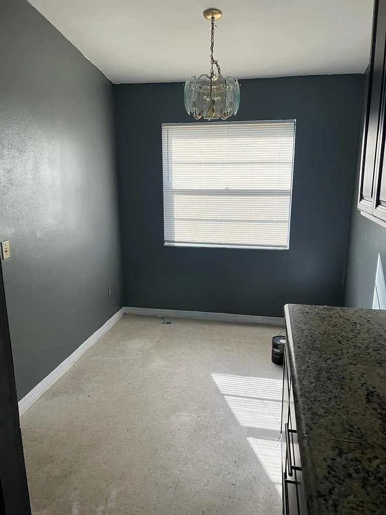 2 bed, 1100 sqft, $1,650 — Photo 3
