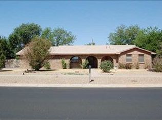 3304 Mission Arch Dr, Roswell, NM 88201