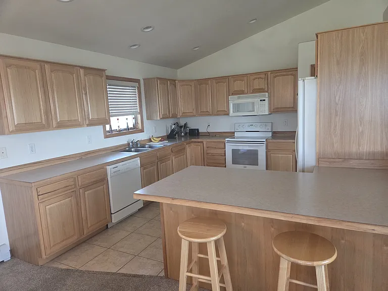 6000 Greenfield Loop — Photo 13