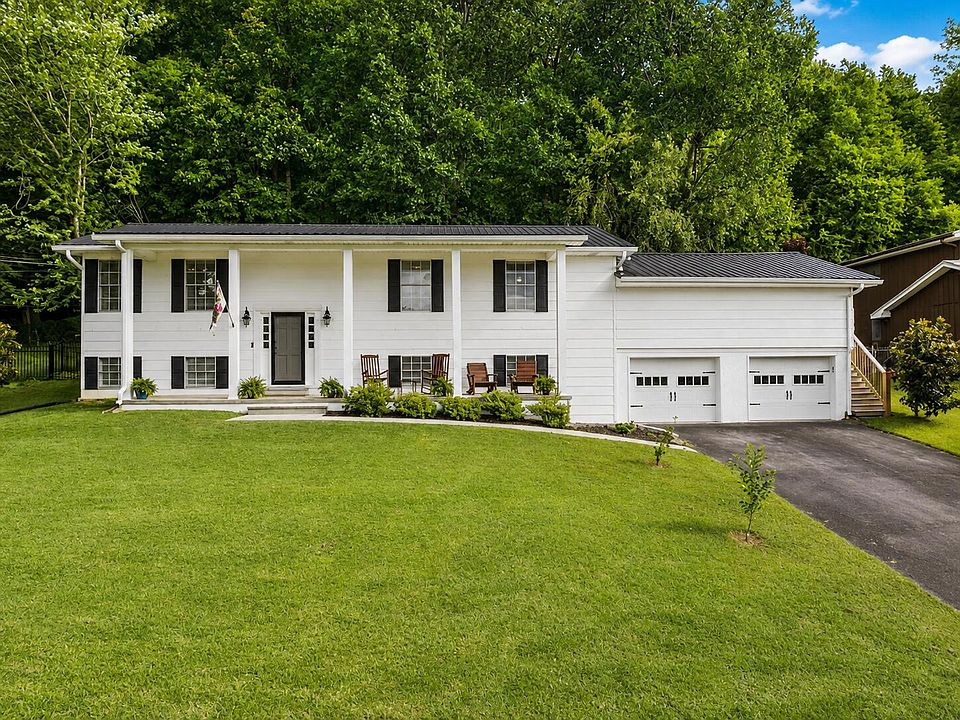 1st image of 3744 Hilldale Dr NE