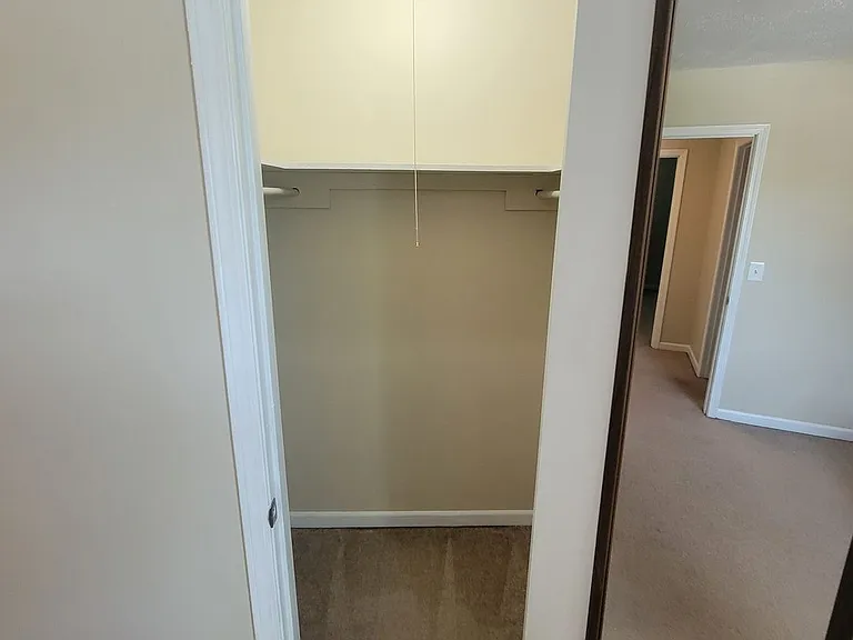 1010 Country Club Rd #G1 — Photo 10