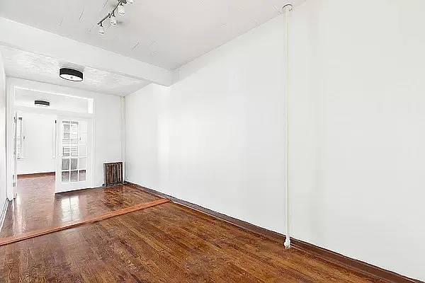 Rented by Owner | media 9