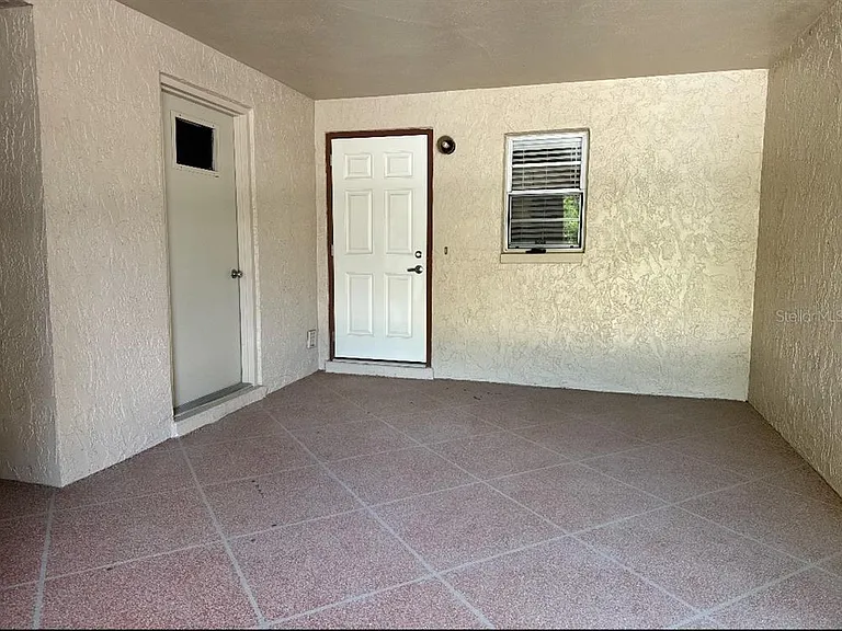 9700 Starkey Rd #322 — Photo 2
