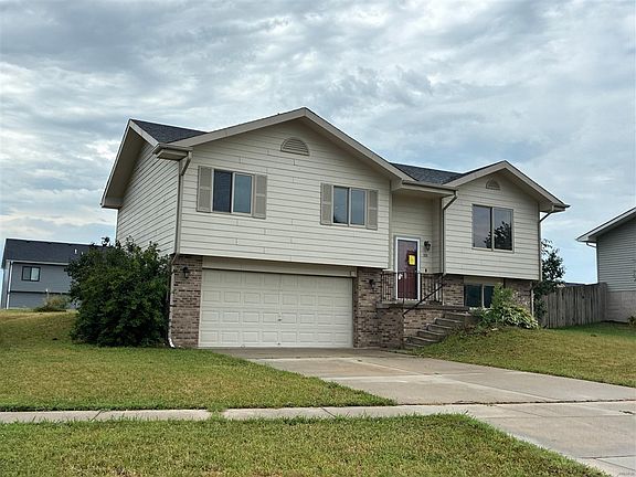 2nd image of 1111 Olivia Dr