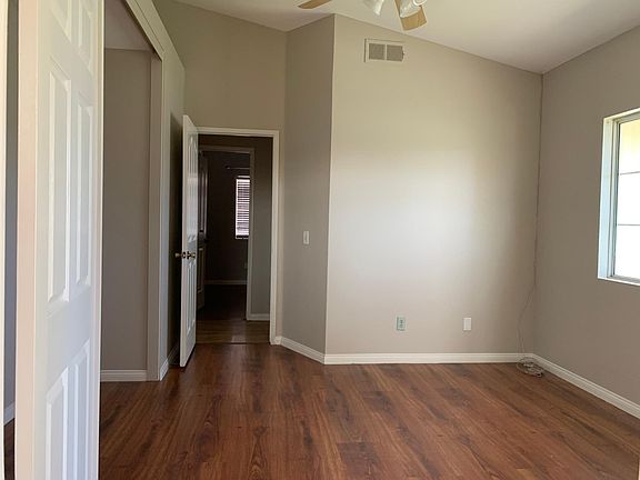 4th image of 44435 Buttercup Ln