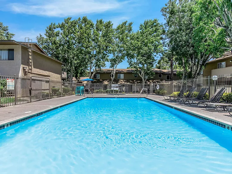 Sienna Heights — Photo 14