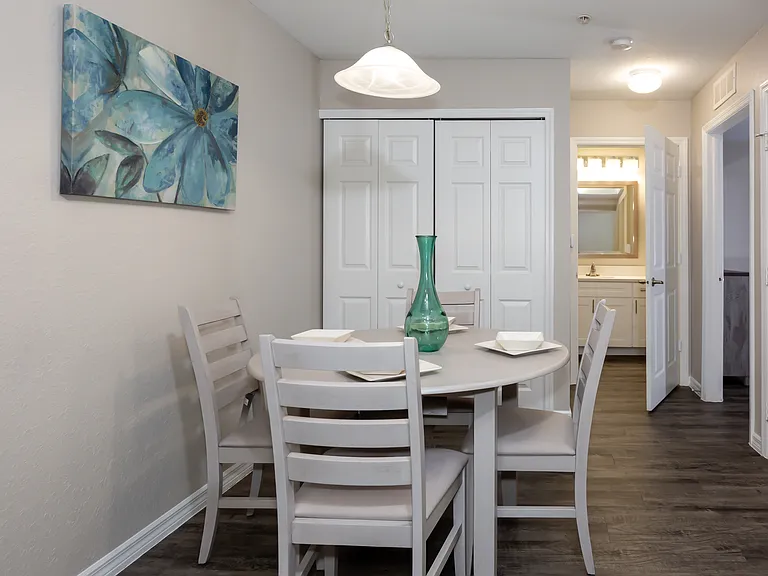 Oakwood Sarasota — Photo 11