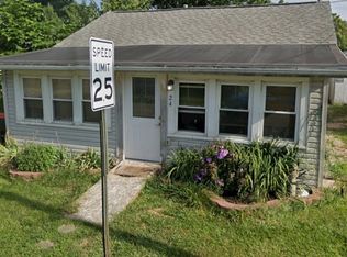 24 1st St, Buckeye Lake, OH