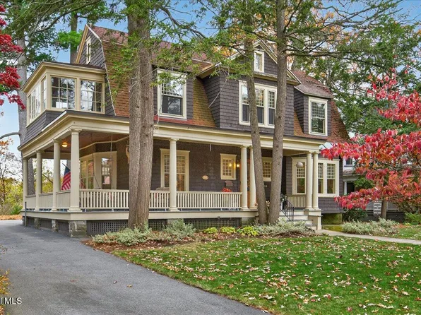 1204 Rugby Road, Schenectady, NY 12308