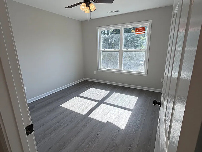 2036 Harrison Ave — Photo 25