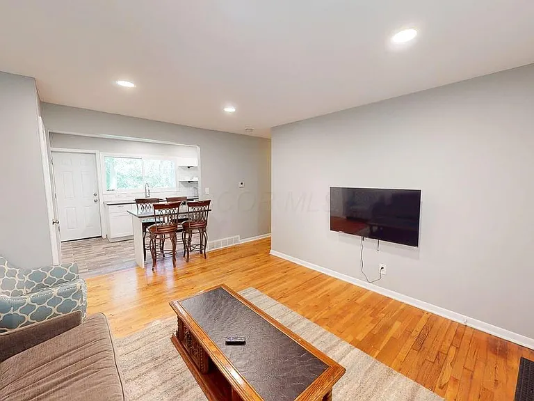 32 Marion St — Photo 4