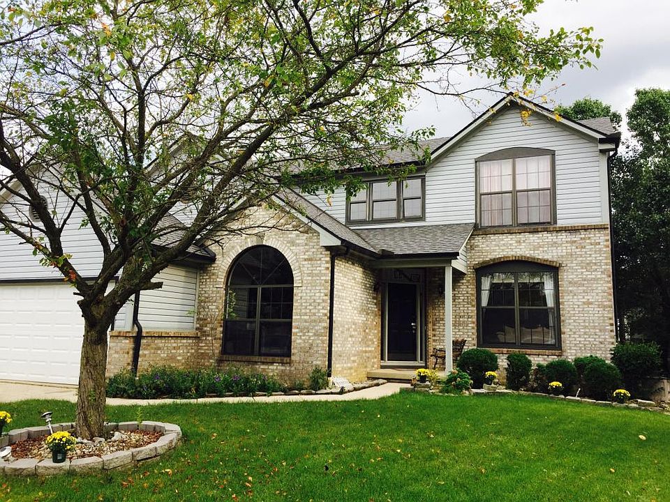 1st image of 8592 Heritage Woods Ct