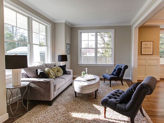 3rd image of 5905 Jarvis Ln