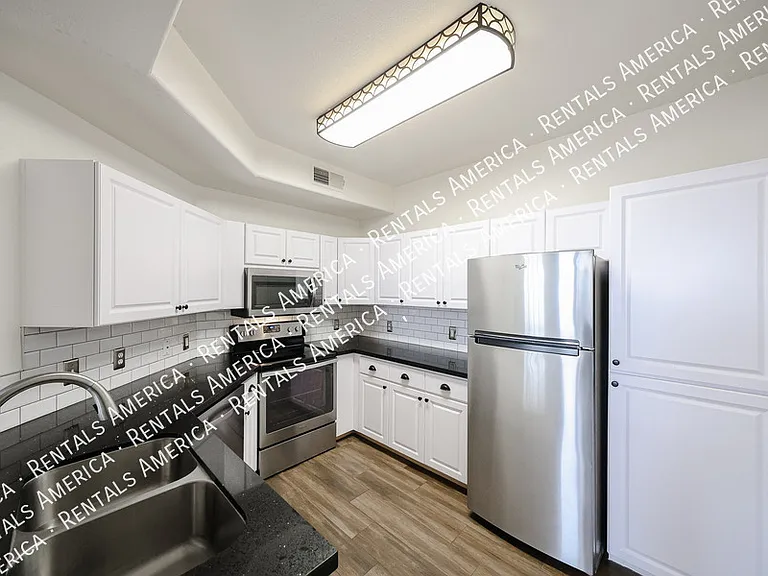 5303 N 7th St #232 — Photo 31