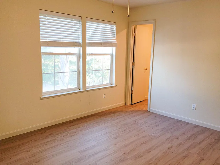 1295 Day Light Dr — Photo 13