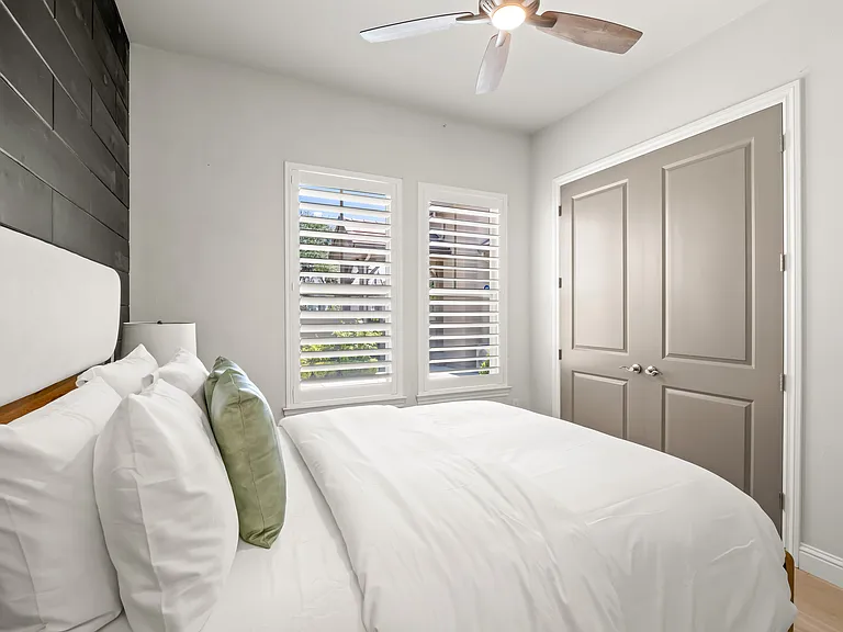 11865 N Ridgeway Dr — Photo 19