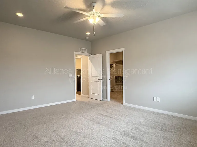 5424 Carvel Grv — Photo 15