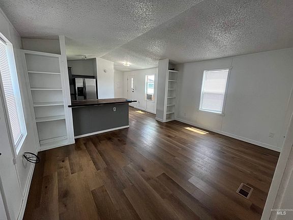 4th image of 715 Center St E Trailer 105