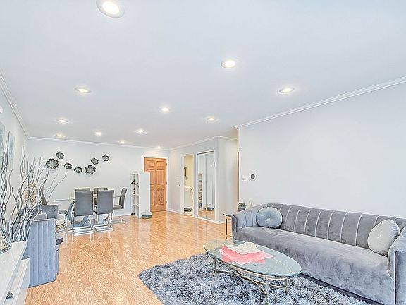 3rd image of 3350 Carriage Way Dr #101