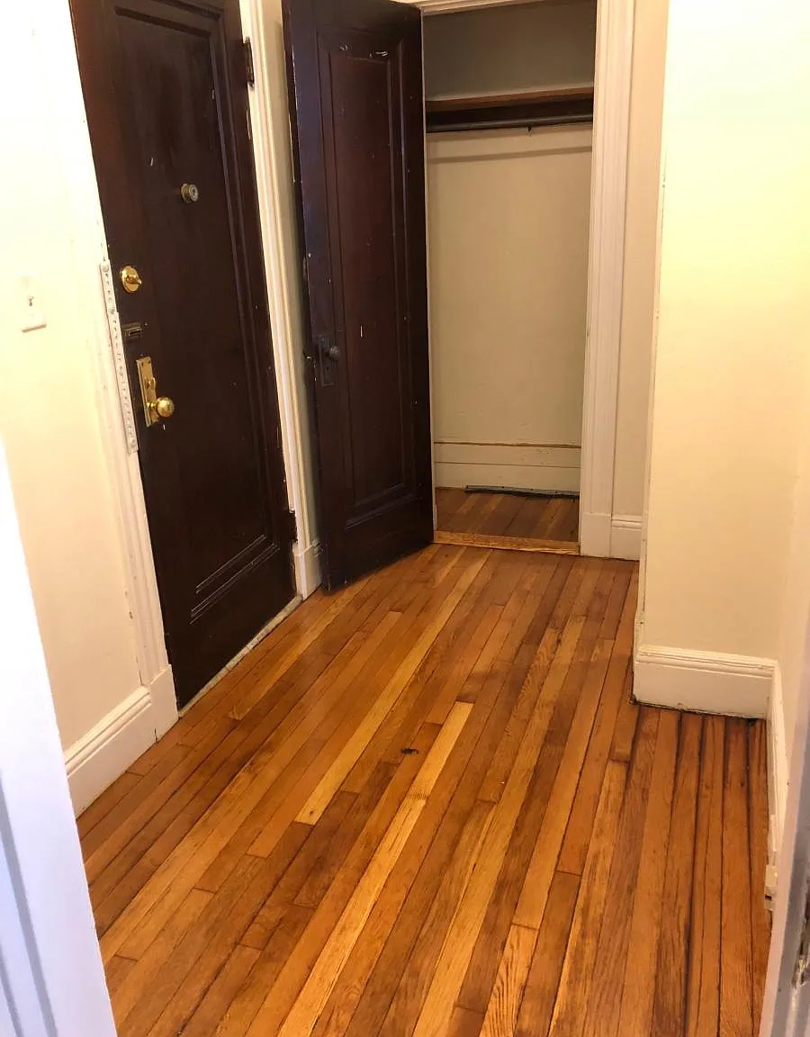 Studio, $2,100 — Photo 3