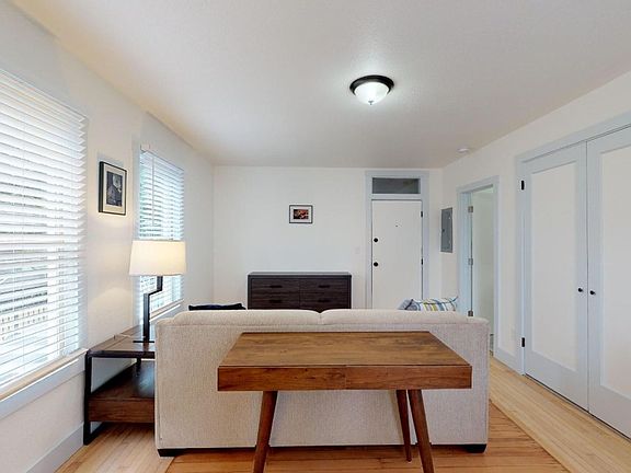 2nd image of 1122 N 6th St Unit 4