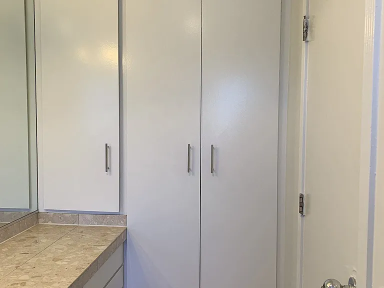 Lindbrook Manor Apartments — Photo 89