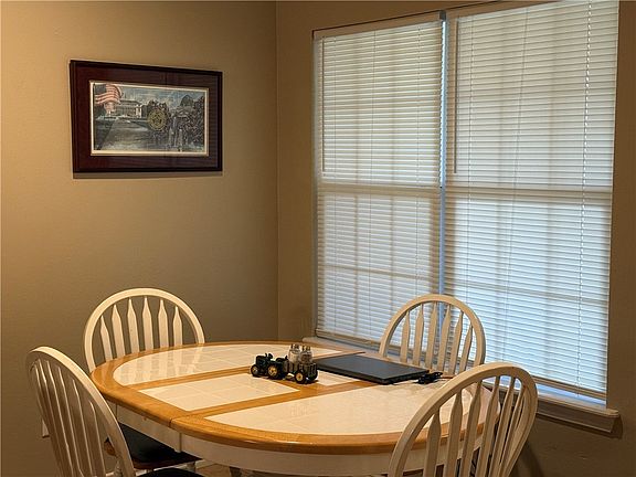 4th image of 3524 Farah Dr