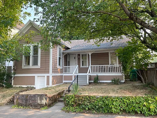 616 SE Mill St #1 Photo 1 616 SE Mill St #1 Photo 1