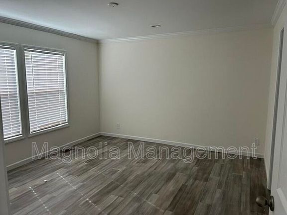 5th image of 3200 Bobbitt Rd